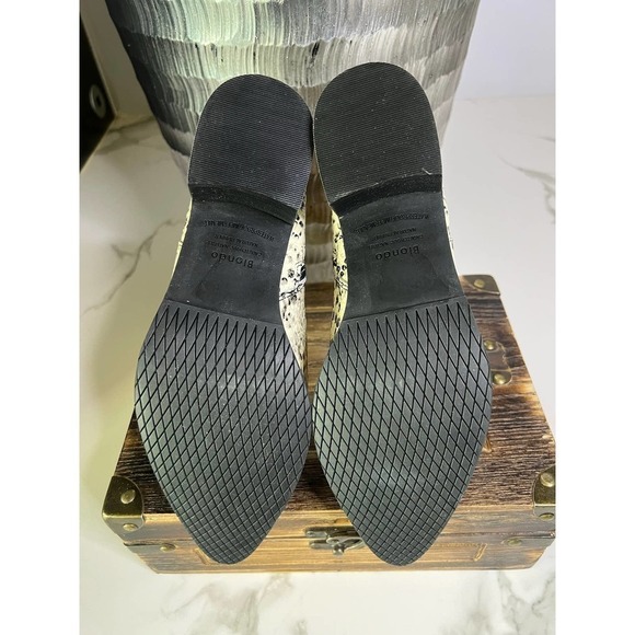 Blondo Elvina Snakeskin Waterproof Ankle Booties - Picture 8 of 9